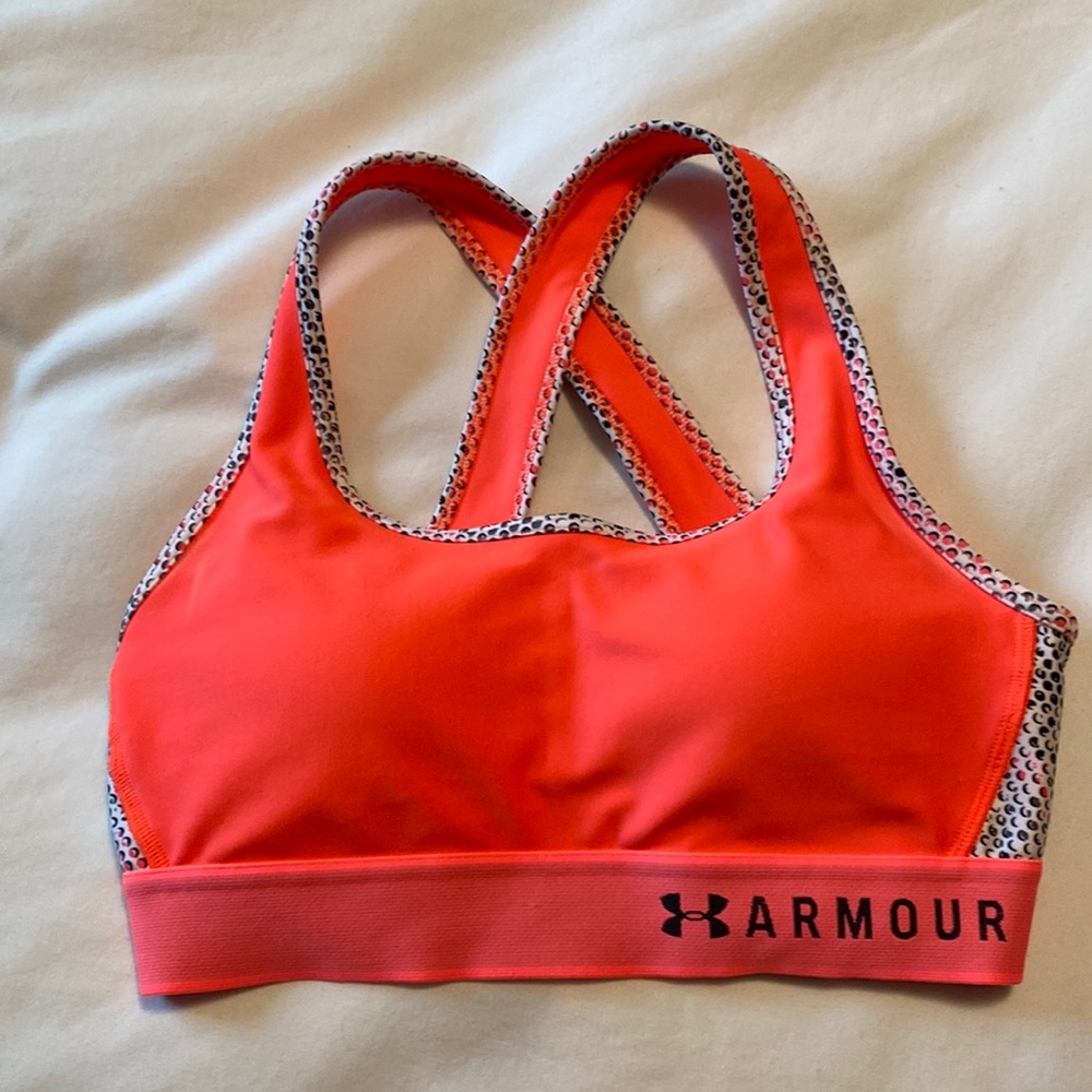 NWOT under Armour compression sports bra.